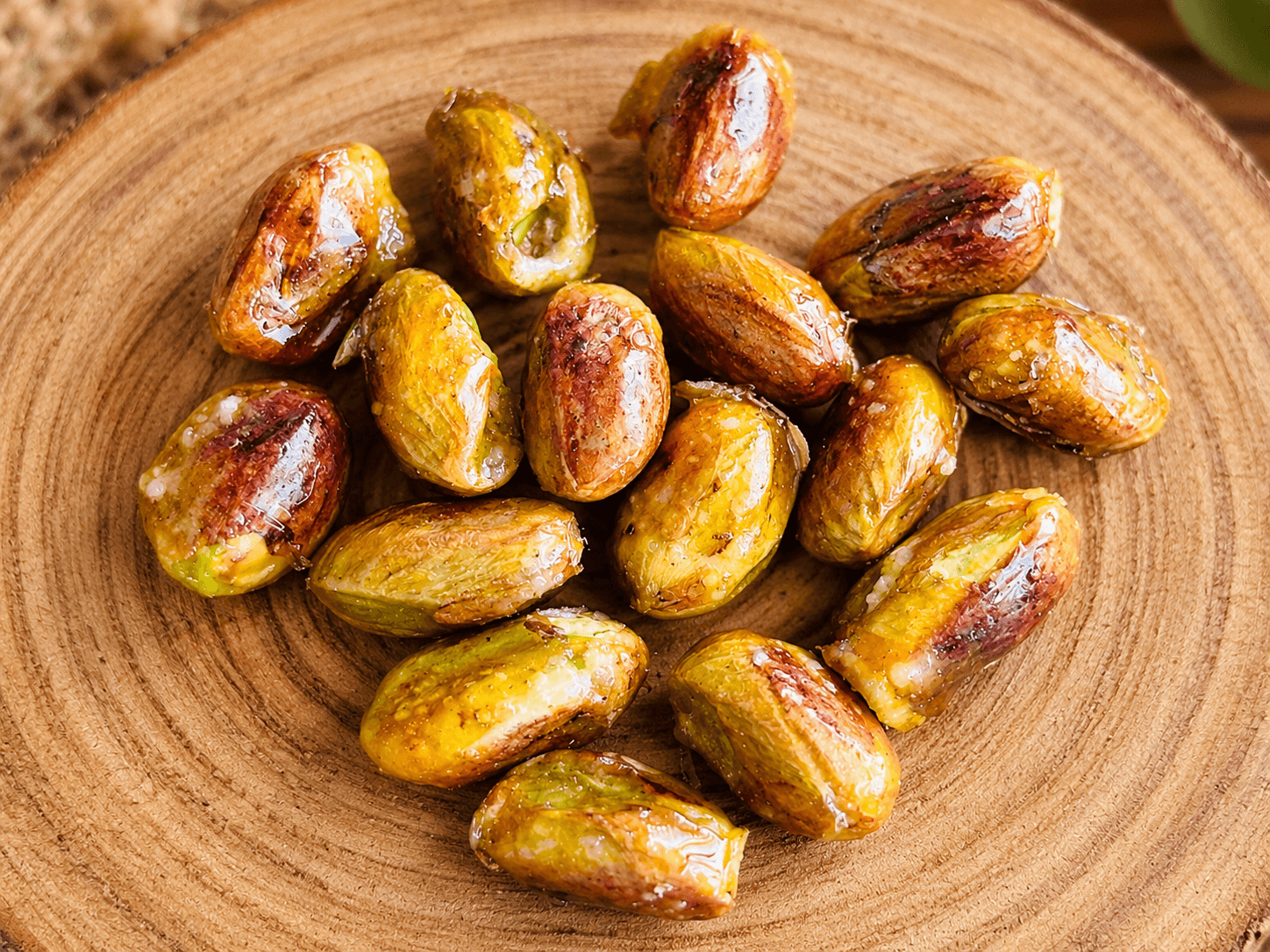 مغز پسته آبنباتی